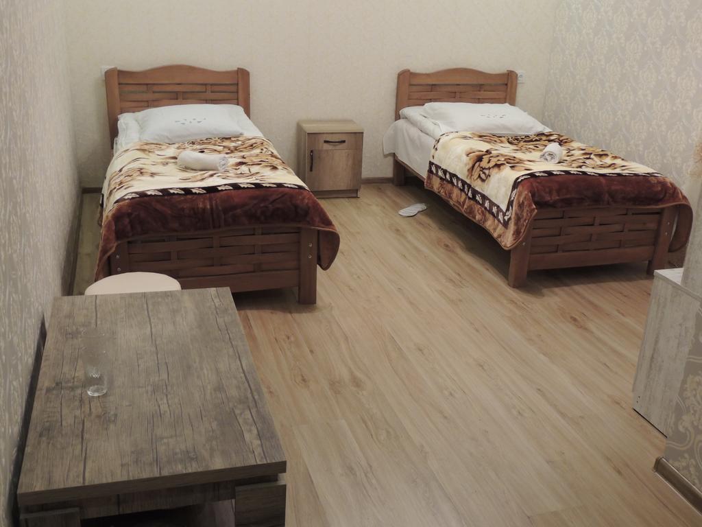 קזבגי Roza Guesthouse מראה חיצוני תמונה
